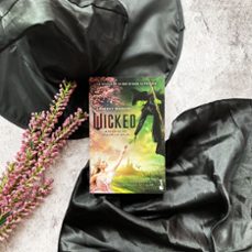 wicked. memorias de una bruja mala (ed. película)-gregory maguire-9788408294603