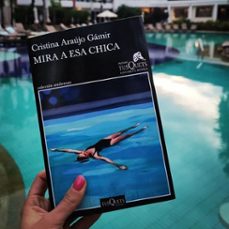 mira a esa chica-cristina araujo gamir-9788411073516