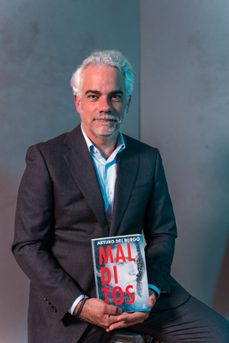 malditos-arturo del burgo-9788467081428
