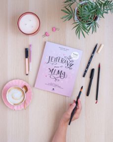 lettering para el alma-valentina buso-9788413441573