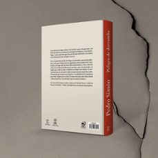 peligro de derrumbe-pedro simon-9788467081183