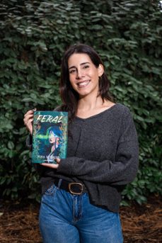 feral-nira strauss-9788427055186