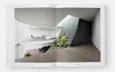japanese interiors-mihoko iida-9781838663995